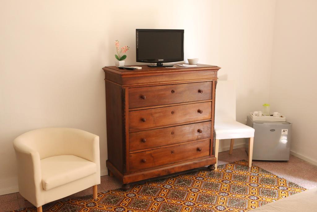 B&B Barone Sieri Pepoli ตราปานี ภายนอก รูปภาพ